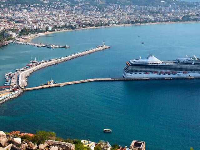 Birçok ülkeden turistler Türkiye'ye gelmeye hazırlanıyor